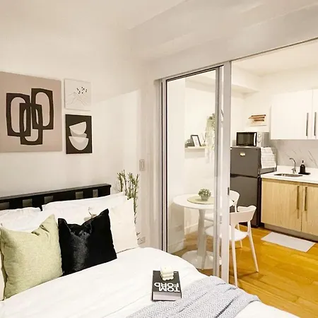 The Serene Escape Ph Rockwell Balcony View 1Br