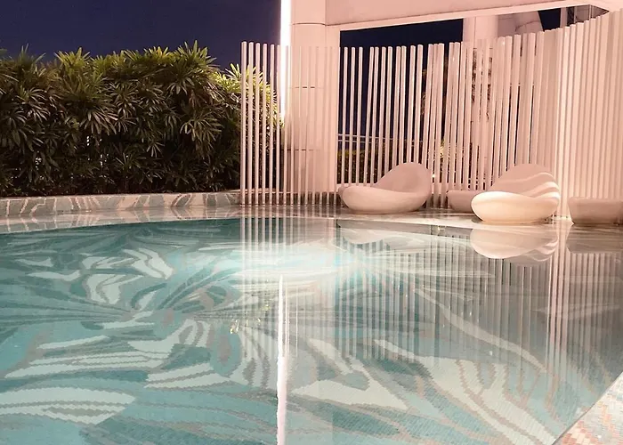 The Serene Escape Ph Rockwell Balcony View 1br * Manila