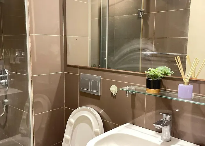 The Serene Escape Ph Rockwell Balcony View 1br * Manila