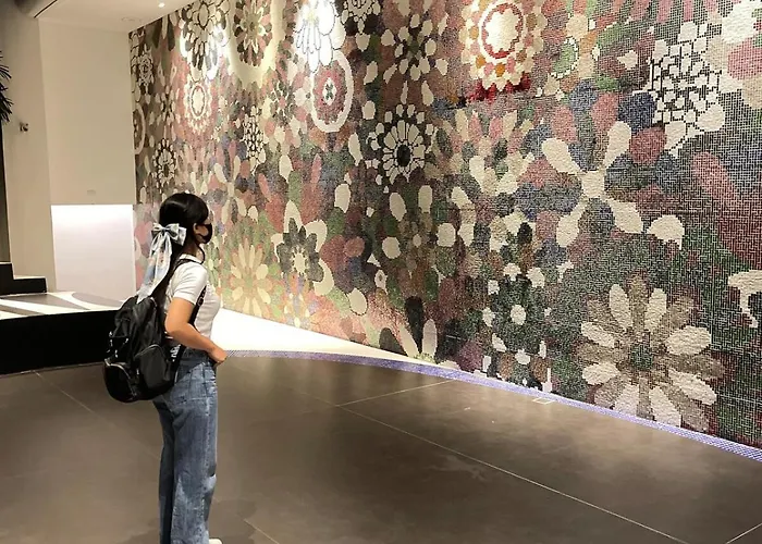 The Serene Escape Ph Rockwell Balcony View 1br Manila